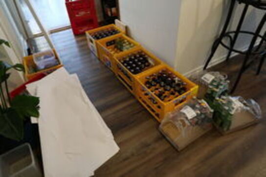 Div. Sodavand og tomme flasker