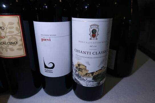 5 flasker blandet rødvin