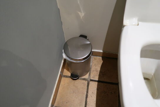 Plakater, pedalspande, kurve m.m.