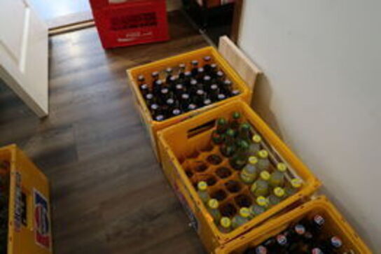 Div. Sodavand og tomme flasker