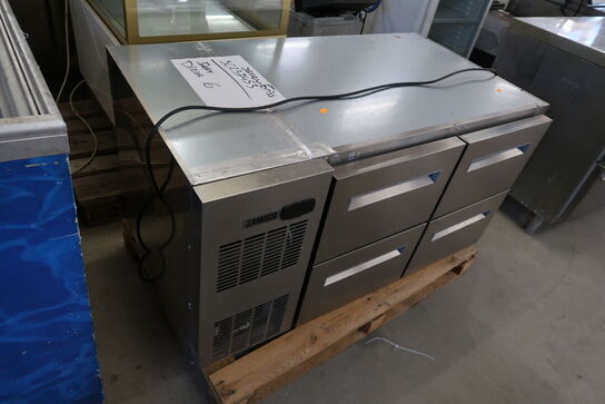 Professionelt køleskab med fire skuffer og en bordplade i rustfrit stål ZANUSSI