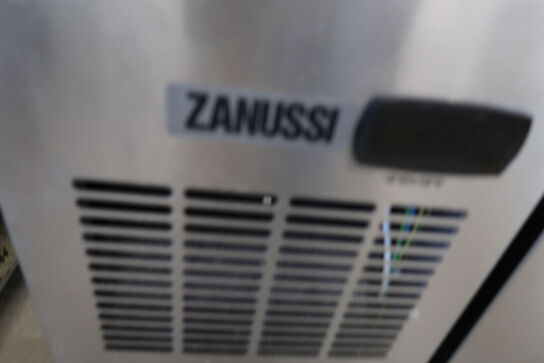 Professionelt køleskab med fire skuffer og en bordplade i rustfrit stål ZANUSSI