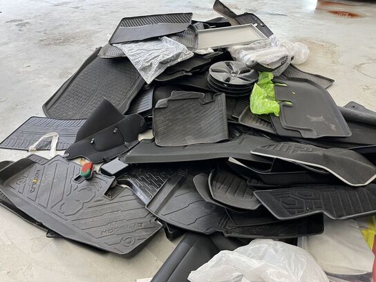 Assorteret måtter og bildele