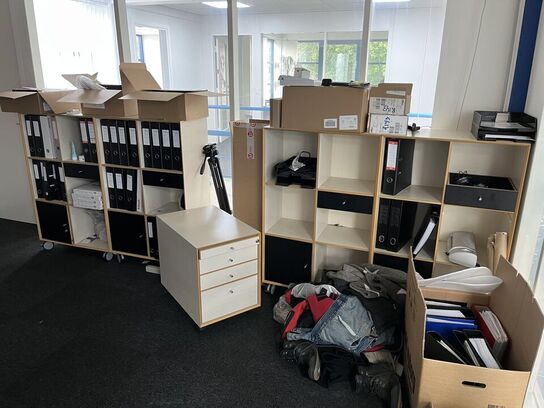 Div. reoler med indhold 