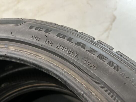 2 stk. dæk SAILUN 235/40 R19, ICE Blazer