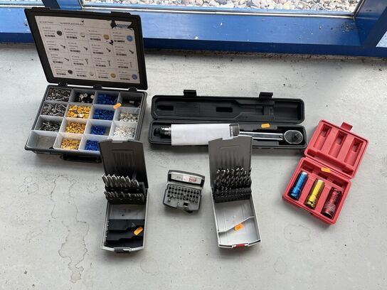 Blandet værktøj bla. Bor,alufæge topnøgler