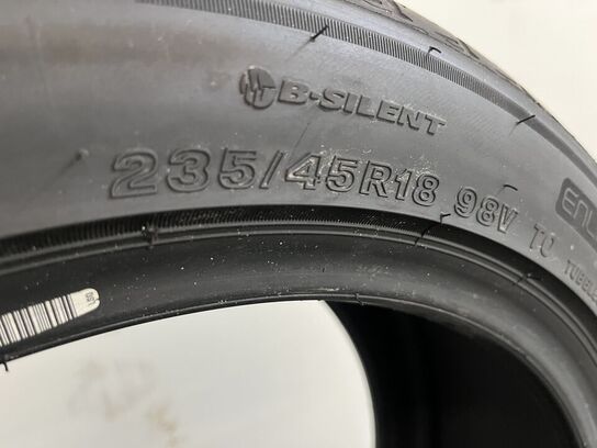 4 stk. dæk BRIDGESTONE 235/45 R18, Turanza