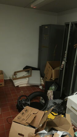 Tøm Kælderrum ( se billeder)