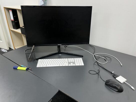 El. hæve/sænke skrivebord med skuffemonduler, reoler og skærm/it