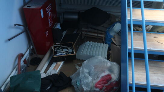 Tøm Kælderrum ( se billeder)