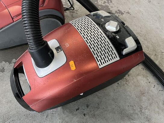 2 stk. støvsuger NILFISK