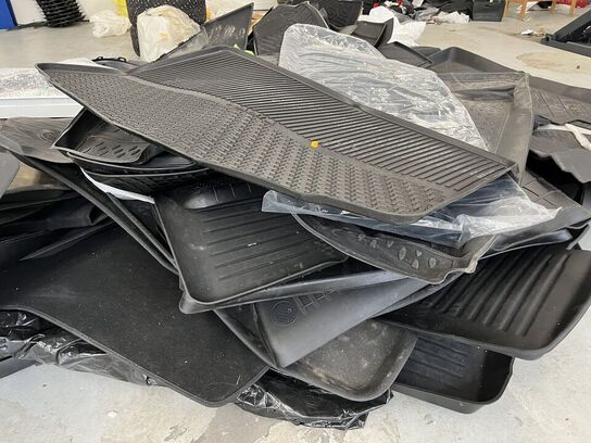 Assorteret måtter og bildele