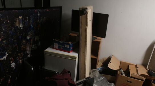 Tøm Kælderrum ( se billeder)