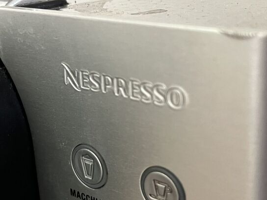 Kaffemaskine NESPRESSO DELONGHI
