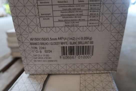 4 m2 fliser 15x15 cm