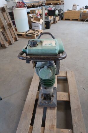 Jordloppe Wacker BS600