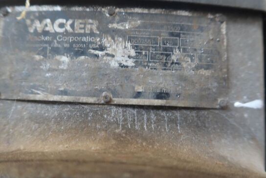 Jordloppe Wacker BS600