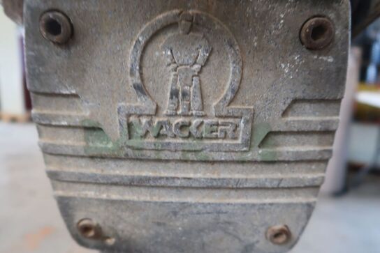 Jordloppe Wacker BS600
