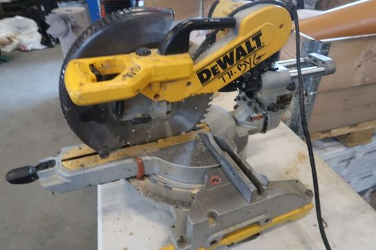 Dewalt kapsav DW718