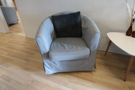 2 stk. loungestole samt sofabord