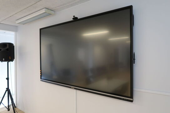 Fjernsyn VIEWSONIC med fjernbetjening samt kamera LOGITECH