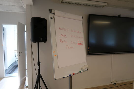 Whiteboard på stativ