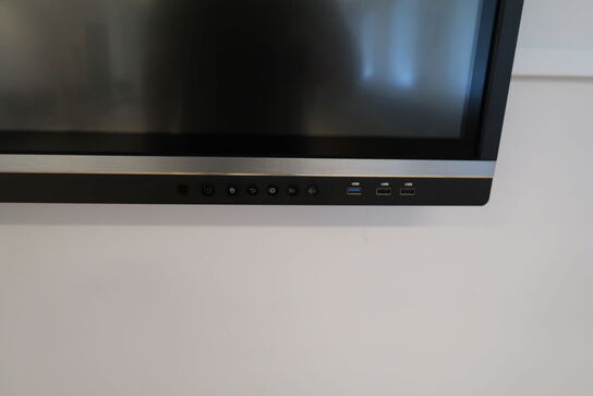 Fjernsyn VIEWSONIC med fjernbetjening samt kamera LOGITECH