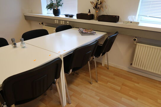 2 stk. borde med 8 stk. stole