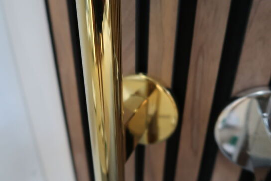 Håndklædetørrer CASSØE Rimini blank messing