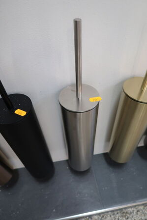 Krog, papirholder, håndklædestang, toiletbørste Børstet Krom CASSØE Noba