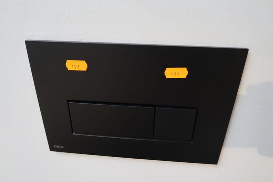 Væghængtoilet CASSØE Tour med toiletsæde og indbygningscisterne