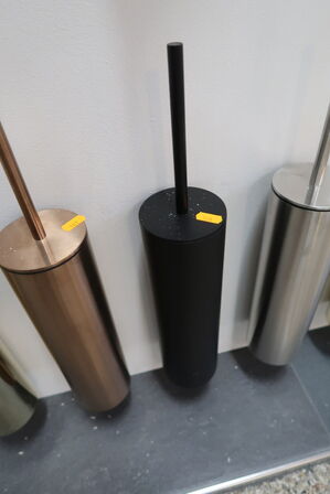 Krog, papirholder, håndklædestang, toiletbørste Mat Sort CASSØE Noba