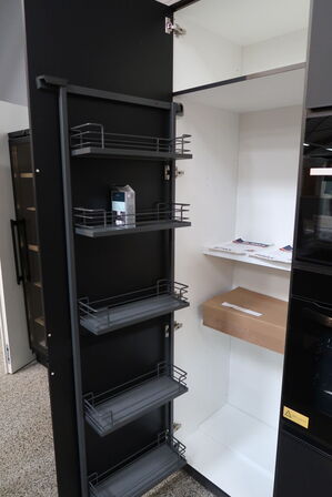 Køkken ARTEGO uden hårdehvidevarer/armatur. Vejl. udsalgspris kr: 129.000,-