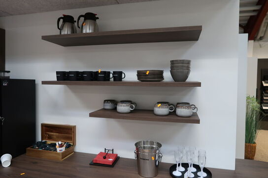 Vinkøler, div. Champagneglas, krus, tallerkner m.m.