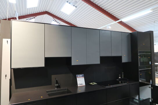 Køkken NORDANRO uden hårdehvidevarer med stenbordplade DEKTON. Vejl. udsalgspris kr: 119.000,-