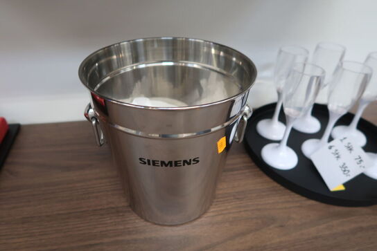 Vinkøler, div. Champagneglas, krus, tallerkner m.m.