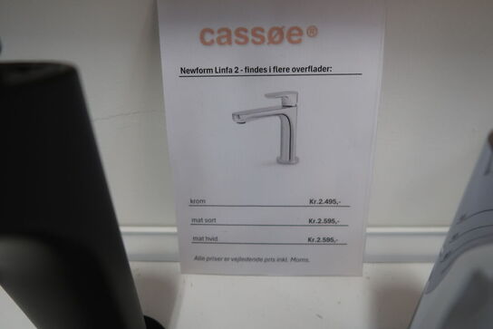 Armatur CASSØE Newform Linfa 2 Mat Hvid komplet med kasse