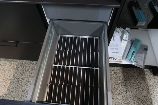 Køkken NORDANRO uden hårdehvidevarer med stenbordplade DEKTON. Vejl. udsalgspris kr: 119.000,-