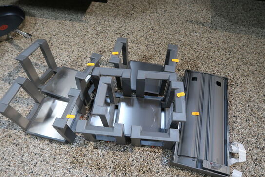 Div. Tallerkenholdere BLUM