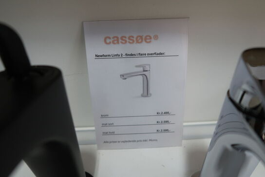 Armatur CASSØE Newform Linfa 2 Mat Sort komplet med kasse