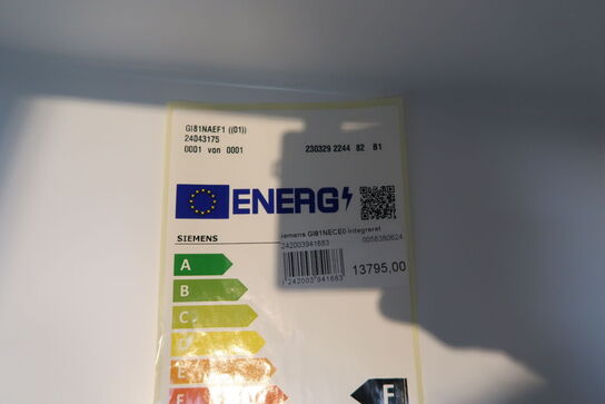 Integreret fryseskab SIEMENS GI81NECE0