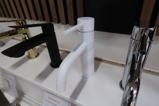 Armatur CASSØE Newform XT Mat Hvid komplet med kasse