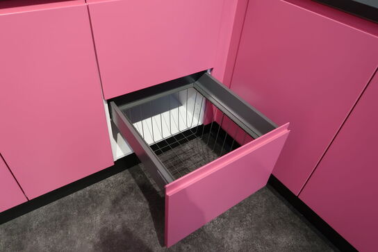 Køkken NORDANRO med vask og armatur. Vejl. udsalgspris kr: 47.000,-