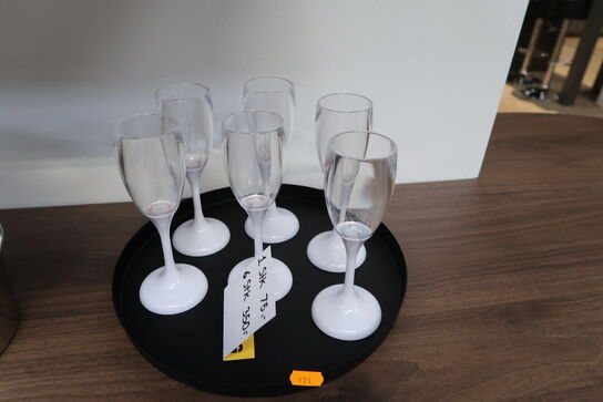 Vinkøler, div. Champagneglas, krus, tallerkner m.m.