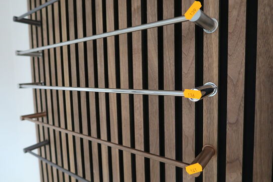 Krog, papirholder, håndklædestang, toiletbørste Krom CASSØE Noba