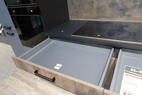 Køkken ARTEGO uden hårdehvidevarer. Vejl. udsalgspris kr: 89.000,-