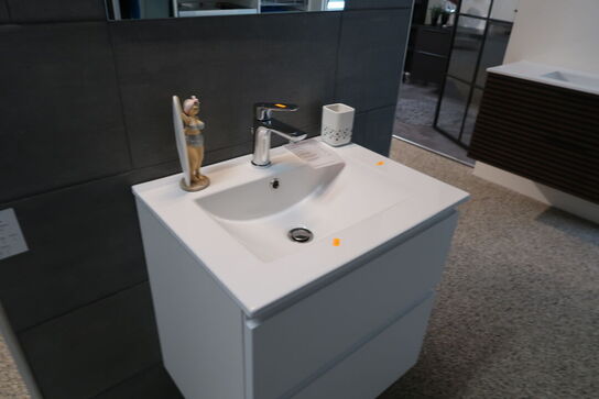 Badmøbel CASSØE med vask, uden armatur