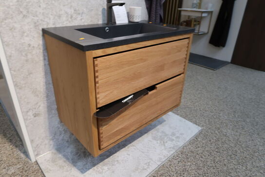 Badmøbel CASSØE Massiv Eg med vask, uden armatur