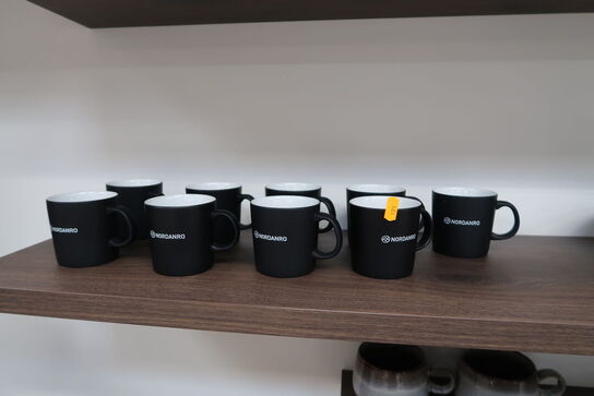 Vinkøler, div. Champagneglas, krus, tallerkner m.m.