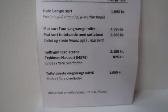 Væghængtoilet CASSØE Tour med toiletsæde og indbygningscisterne